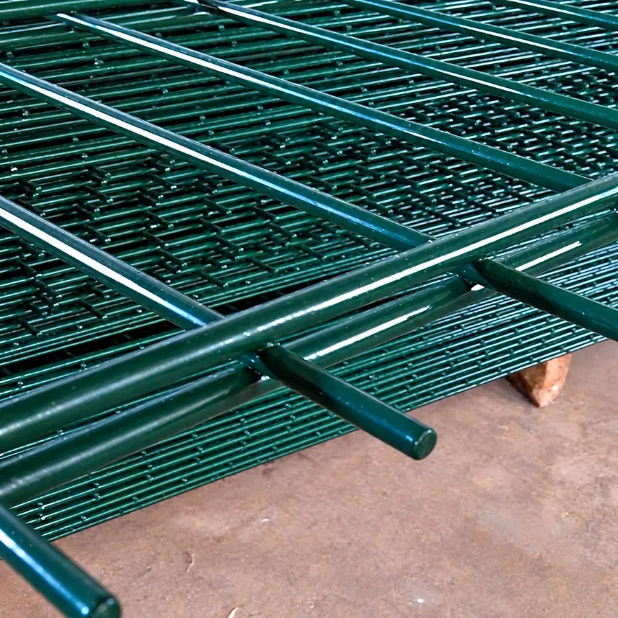 Stacked green twin-wire panels showing paired horizontal wires